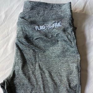 FlagNorFail crop leggings